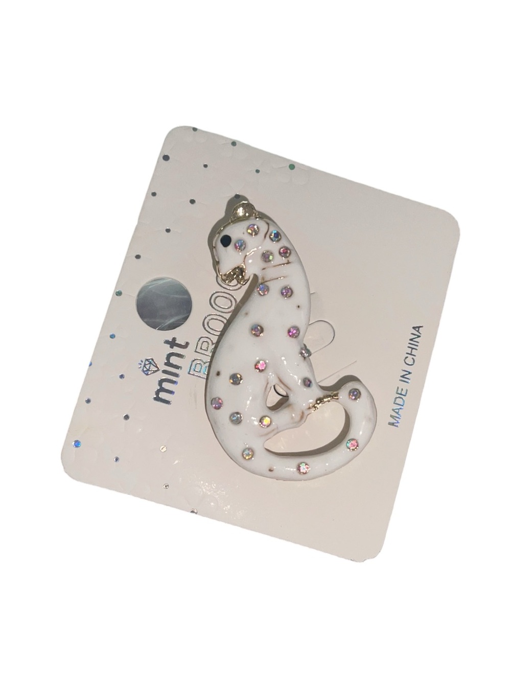 LEOPARD ENAMEL WHITE BROOCH ADORNED WITH CLEAR RHINESTONES